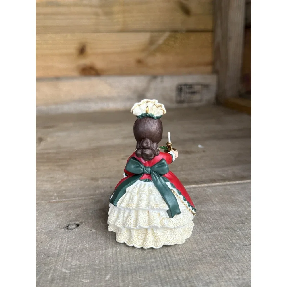 Vintage Hallmark Keepsake Madame Alexander Victoria Christmas Ornament 2002‎